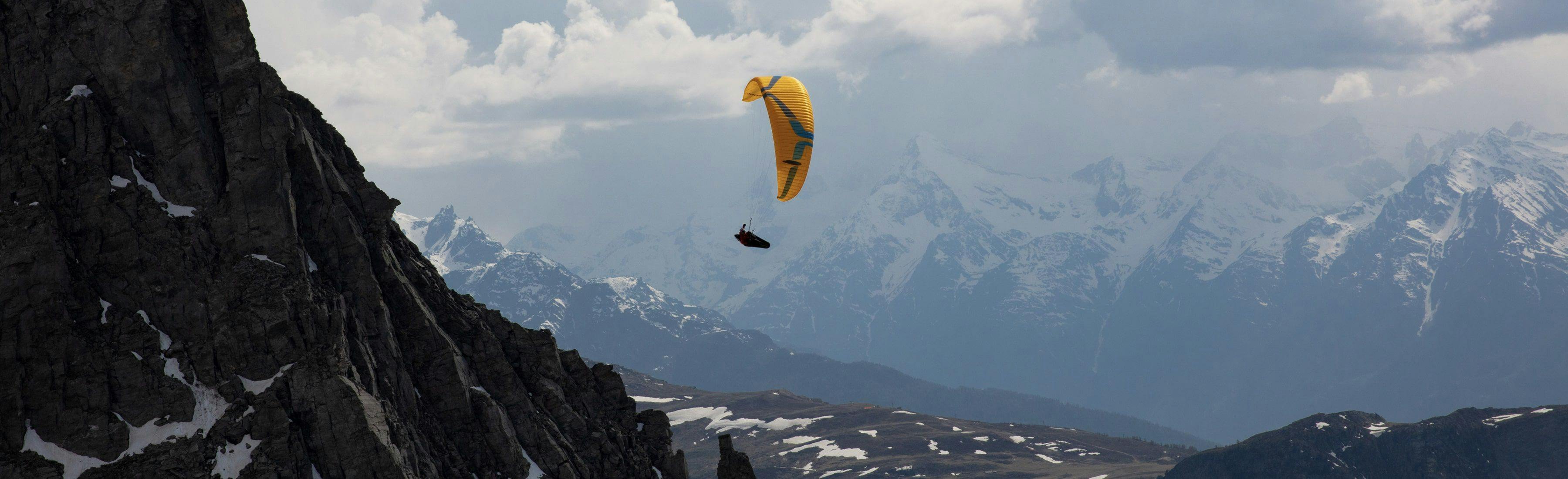 paragliders hero image