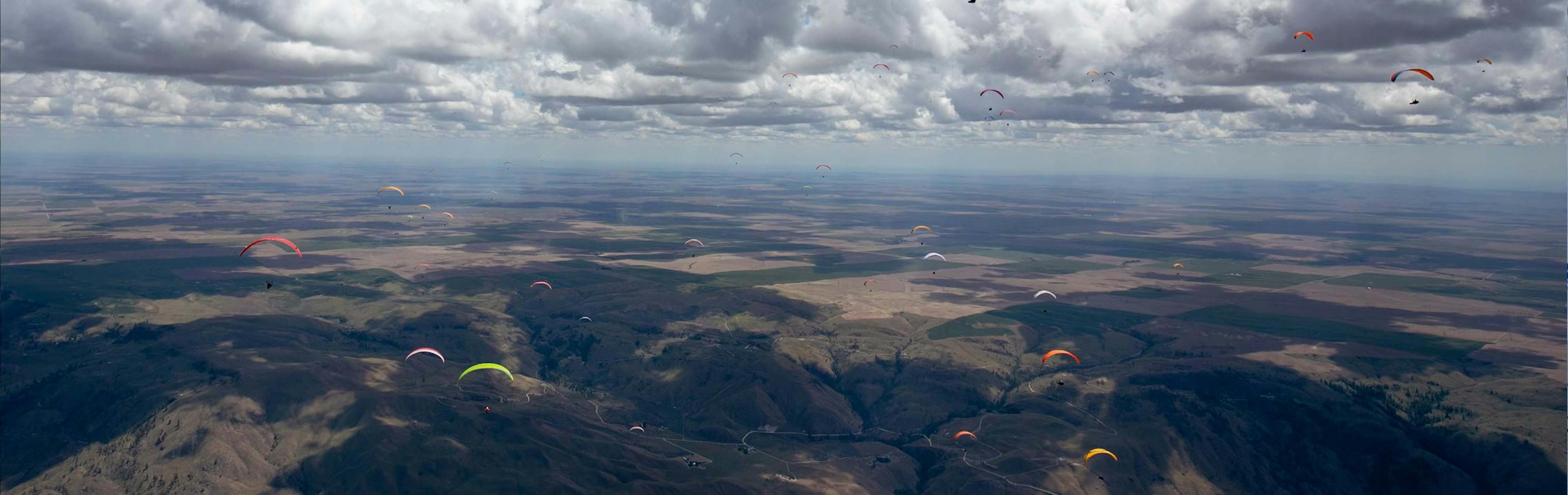 paragliders hero image