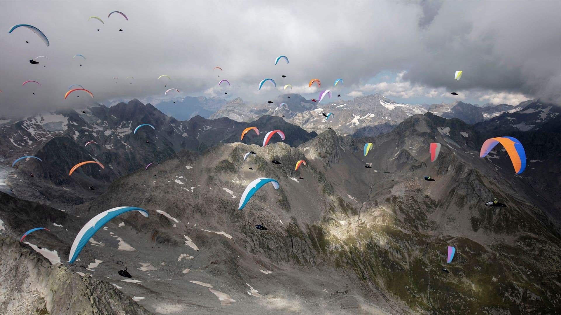 paragliders hero image