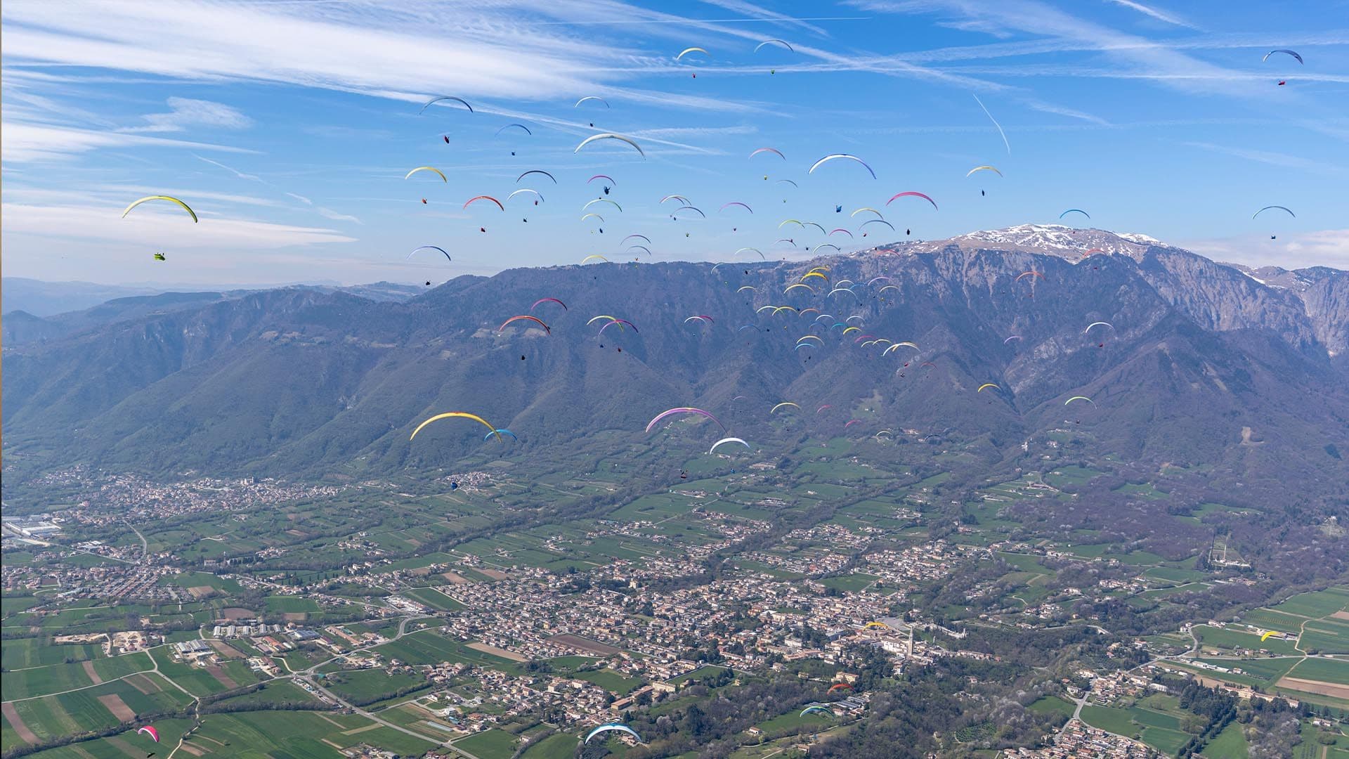 paragliders hero image