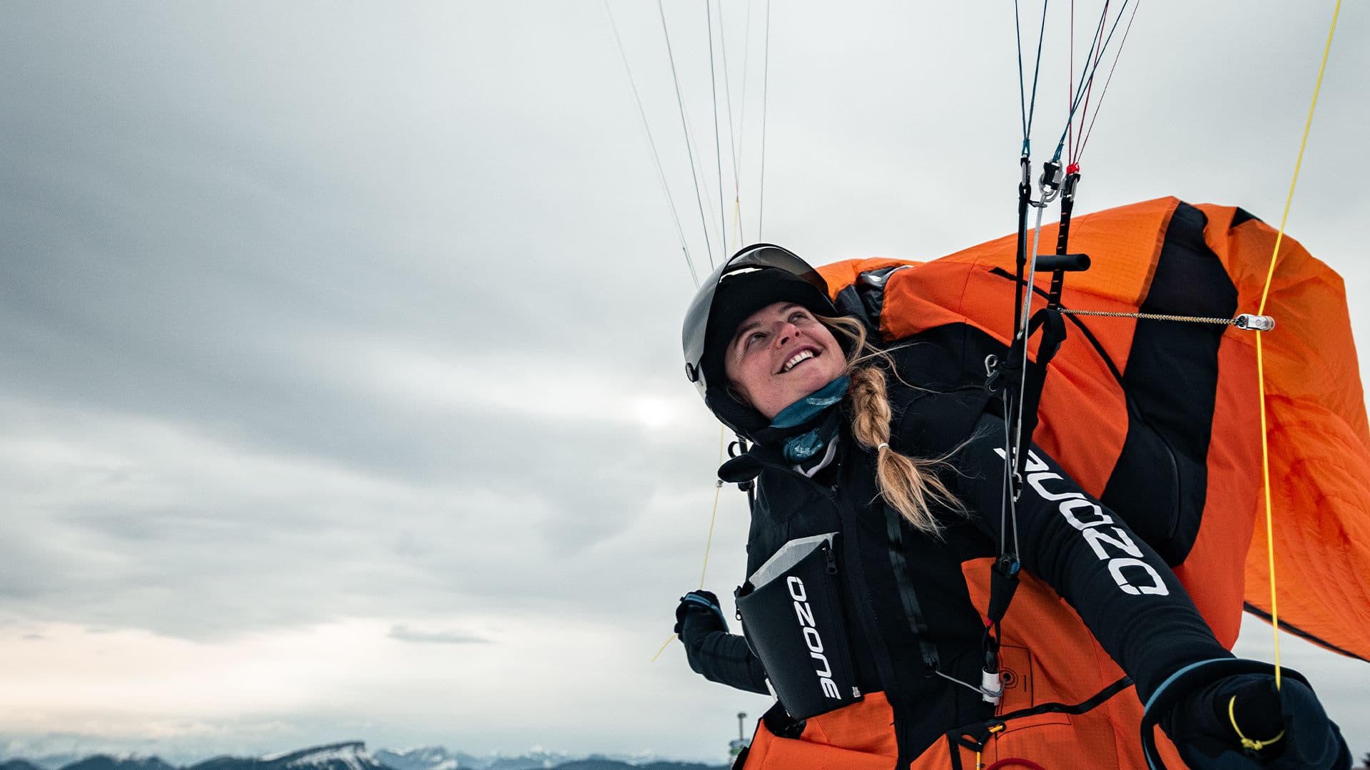 paragliders hero image