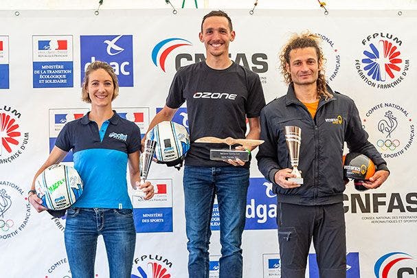 Ozone pilots win French Championships flying the new Viper 5