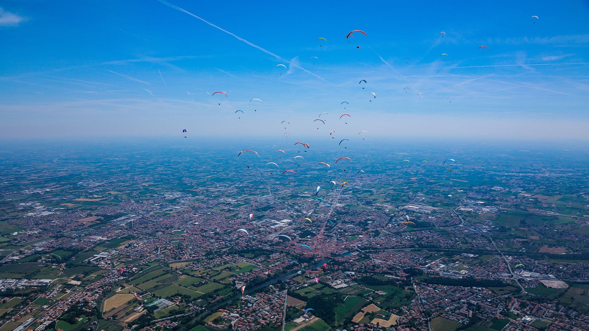 paragliders hero image