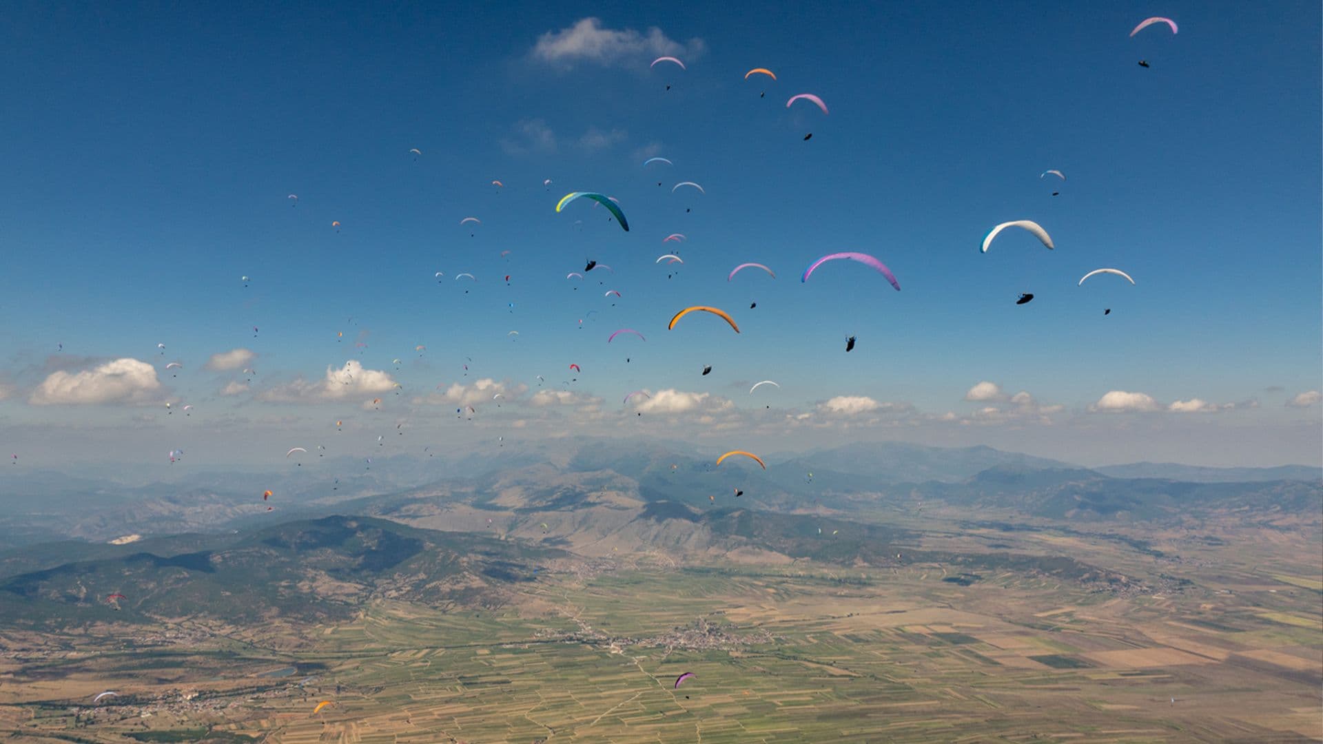 paragliders hero image