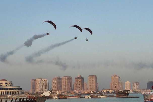 Video: FEUX D'ARTIFICES OZONE AU QATAR