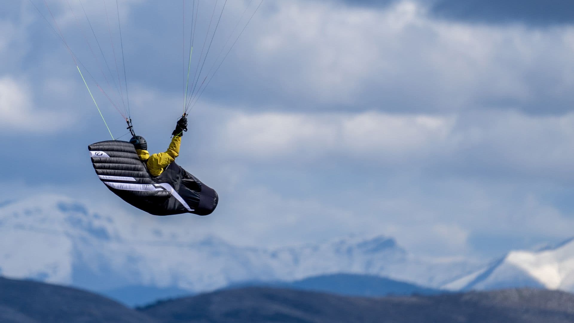 paragliders hero image
