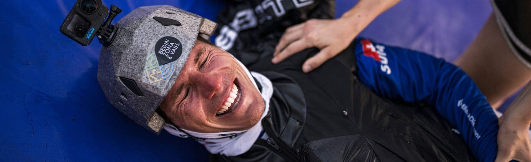 paragliders hero image