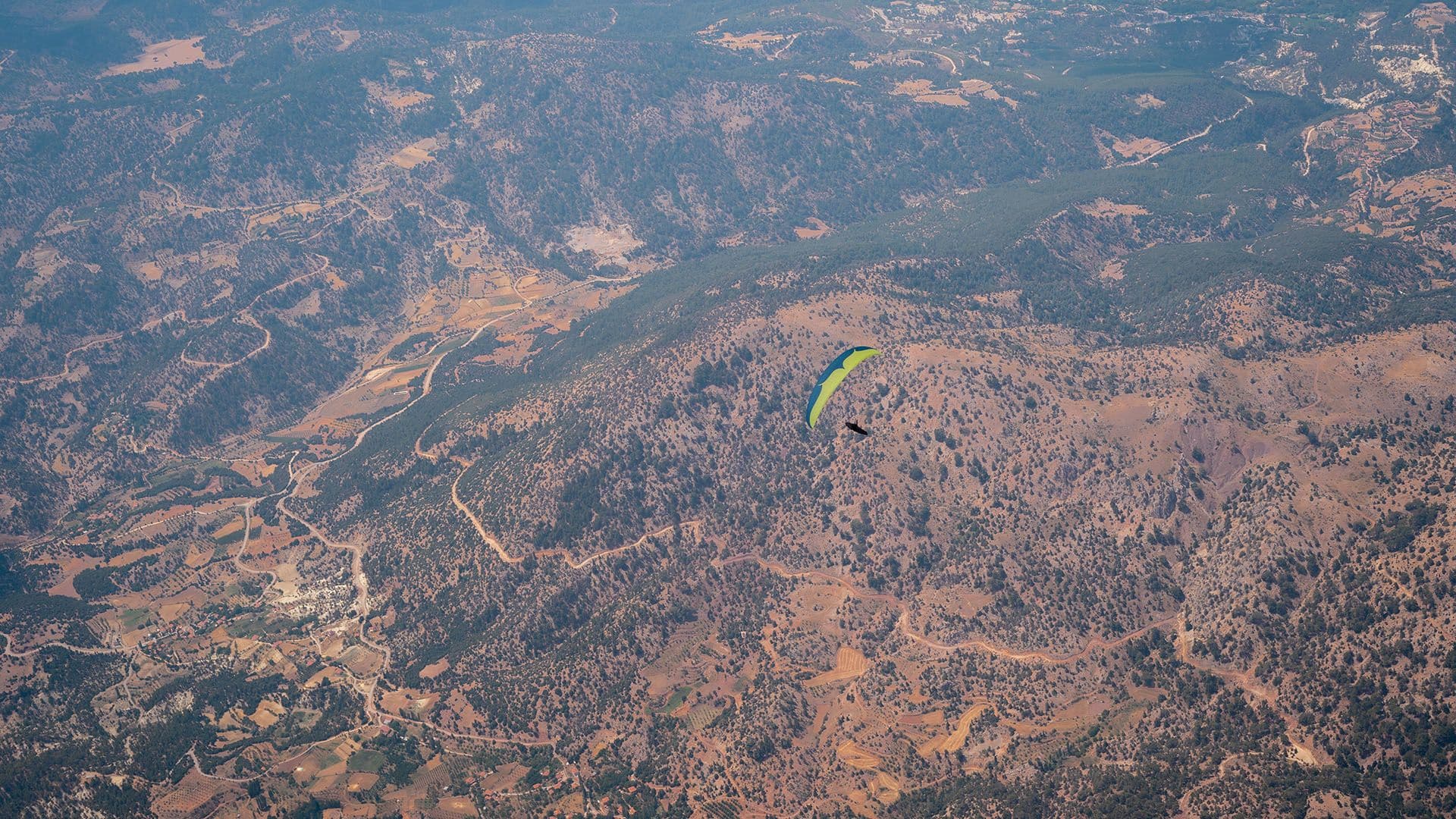 paragliders hero image