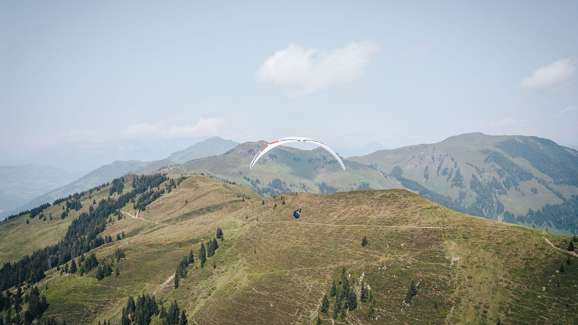 paragliders hero image