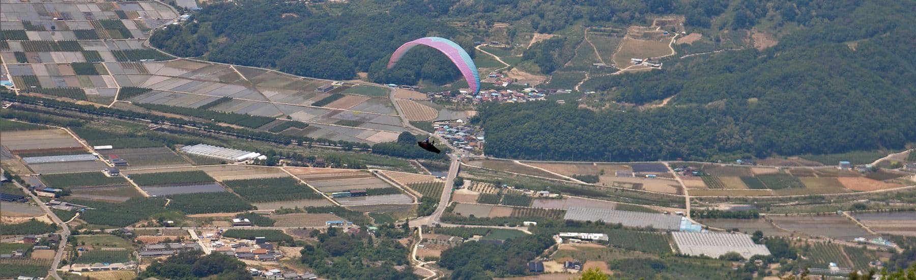 paragliders hero image